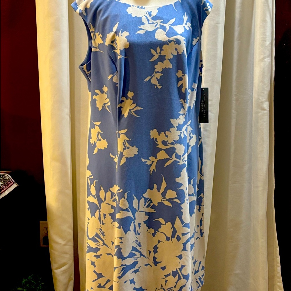 Maggy London blue and white floral dress